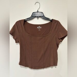 Hollister size Large tee